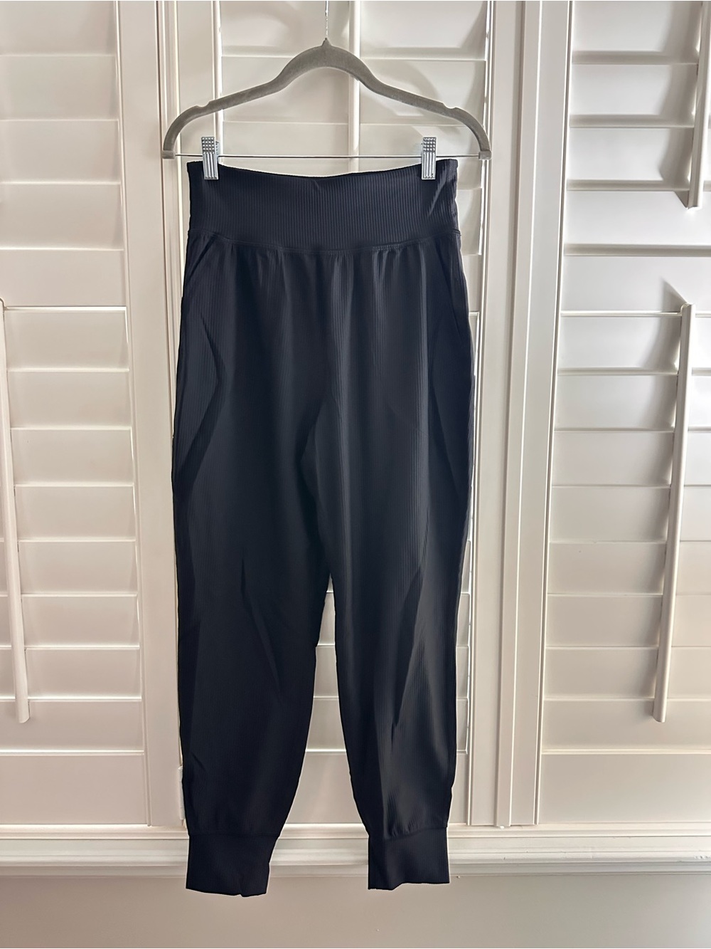 Old Navy Black Ribbed-Waist Jogger Pants